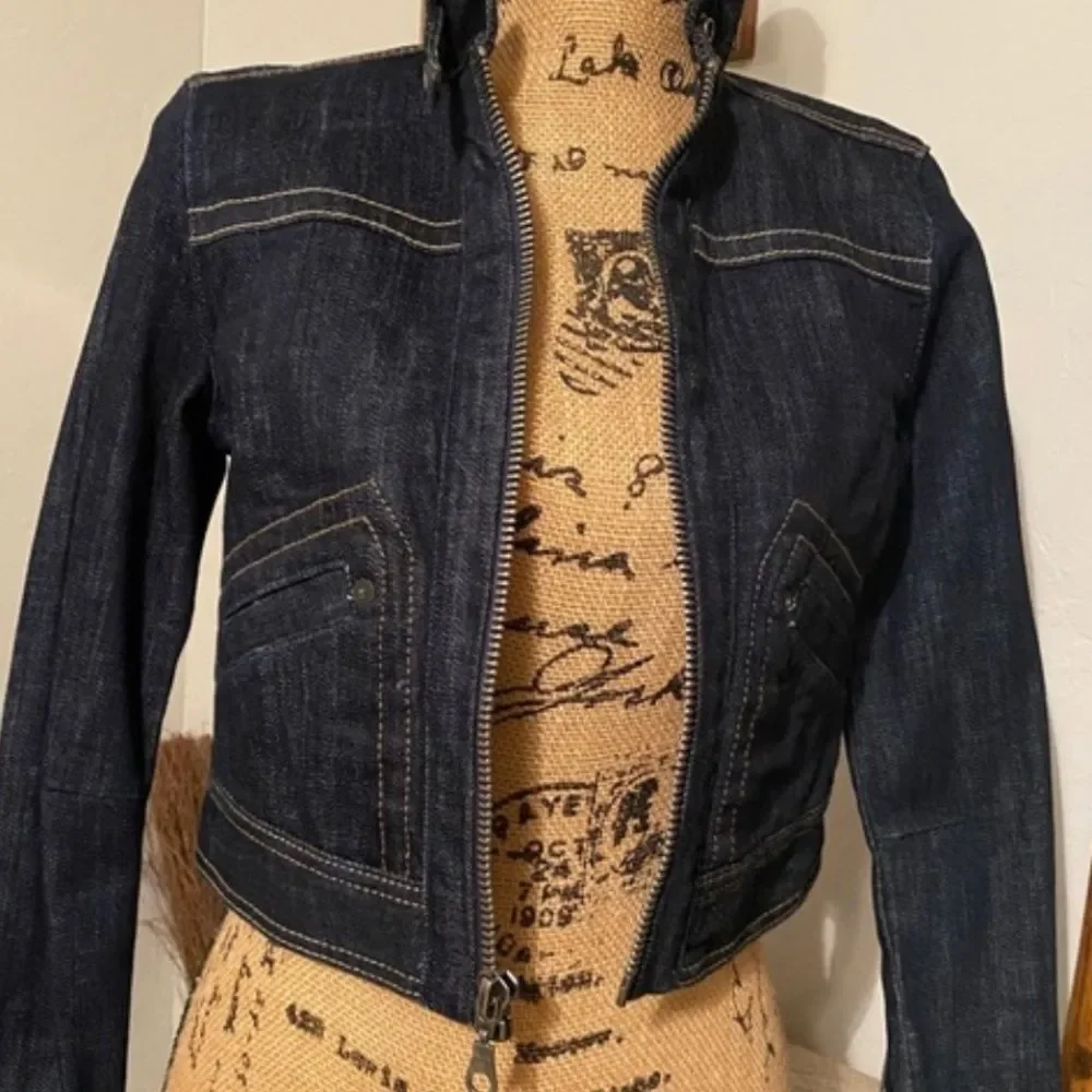 GAP 1969 Limited Edition Women's Jean Jacket - Picture 1 of 8